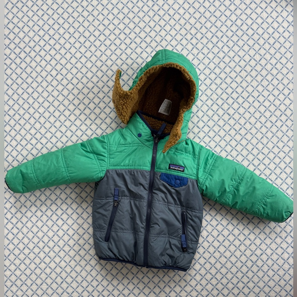 Reversible Patagonia boys jacket 3T